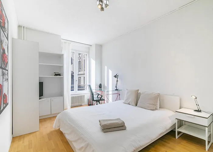 Simplon - And Self Check In Apartment *